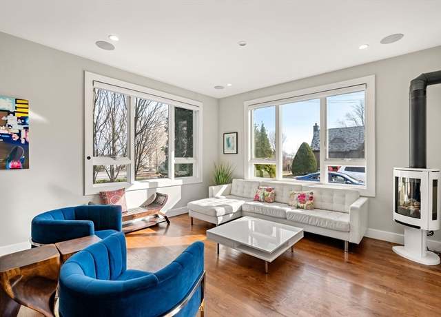 Property at 43 Arborview Rd, Boston, MA 02130, 4 beds, 3.5 baths