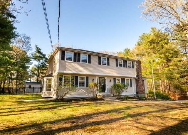 Property at 10 Longmeadow Rd, Norfolk, MA 02056, 4 beds, 2.5 baths