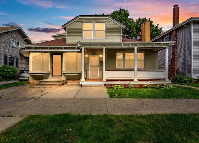 Property at 686 Rockdale Ave, New Bedford, MA 02740, 3 beds, 2.5 baths