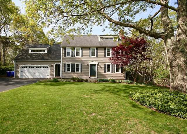 Property at 5 Clapp Ln, Bourne, MA 02562, 4 beds, 3.5 baths