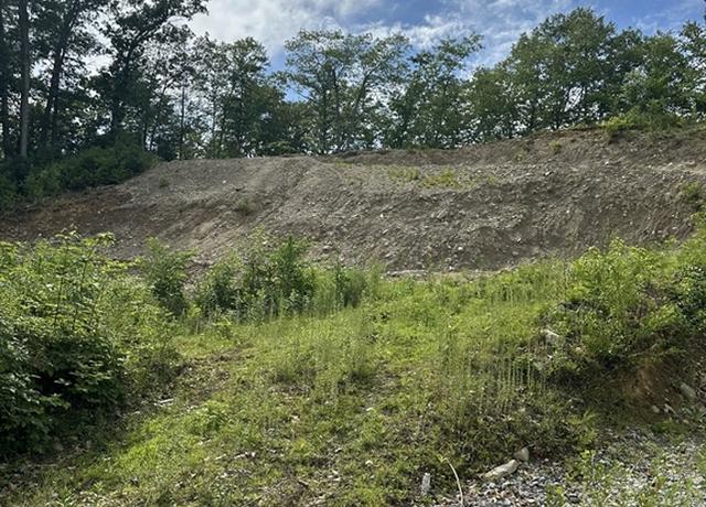 Property at 33 Walsh Ave, Auburn, MA 01501