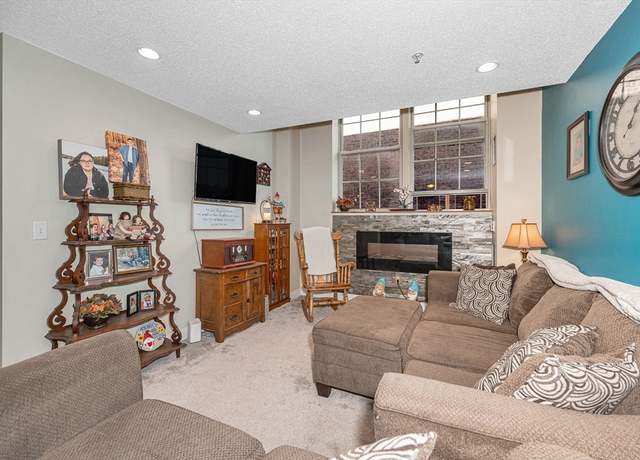 Property at 200 Market St #3409, Lowell, MA 01852, 2 beds, 1 bath