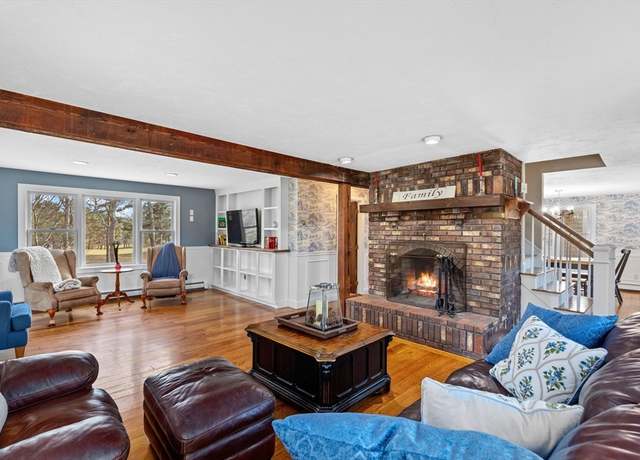 Property at 268 Club Valley Dr, Falmouth, MA 02536, 3 beds, 3 baths