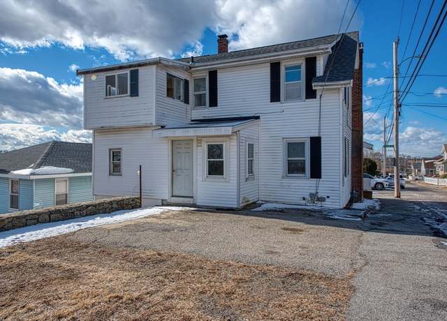 Property at 55 Whitehead Ave, Hull, MA 02045, 5 beds, 1.5 baths