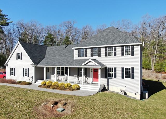 Property at 8 Julian Ln, Hudson, MA 01749, 4 beds, 4.5 baths