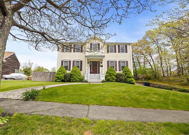 Property at 13 Clark Ave, Salem, MA 01970, 3 beds, 2.5 baths