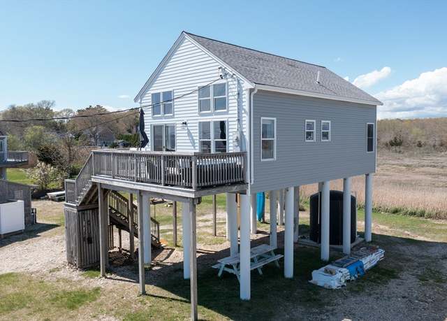 Property at 16 Howard Bch, Mattapoisett, MA 02739, 3 beds, 1 bath