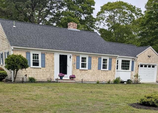 Property at 72 Quartermaster Row, Yarmouth, MA 02664, 3 beds, 1.5 baths