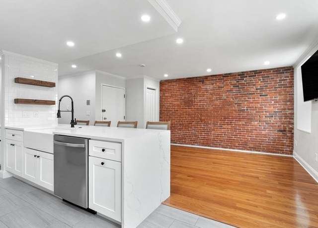 Property at 117 Fulton St #4, Boston, MA 02109, 2 beds, 1 bath