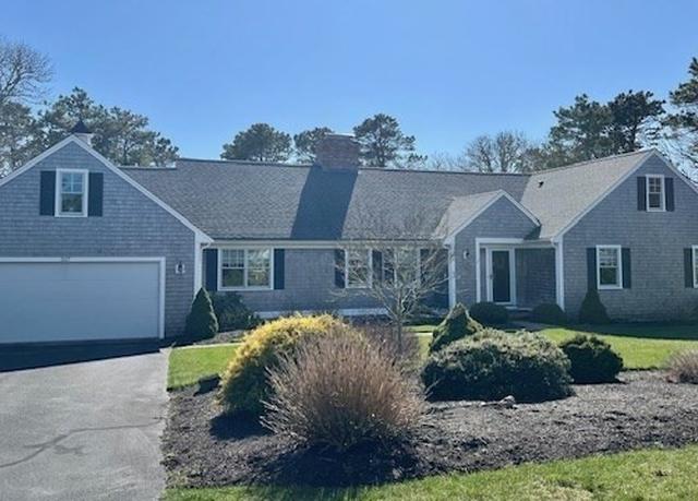 Property at 307 Riverview Dr, Chatham, MA 02633, 3 beds, 2.5 baths
