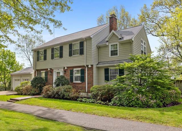 Property at 394 Vfw Pkwy, Brookline, MA 02467, 4 beds, 2.5 baths