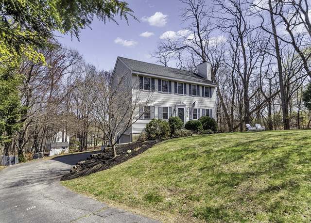 Property at 7 Bowdoin Dr, Haverhill, MA 01830, 3 beds, 2.5 baths