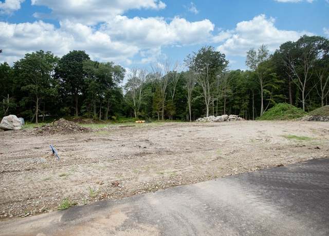 Property at 4 Hadley Heights Way, Freetown, MA 02702