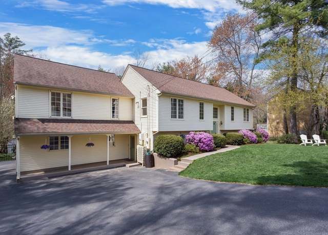 Property at 74 Oxford Dr, Franklin, MA 02038, 3 beds, 2.5 baths