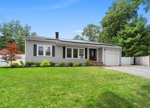 Property at 10 North St, Andover, MA 01810, 2 beds, 1 bath