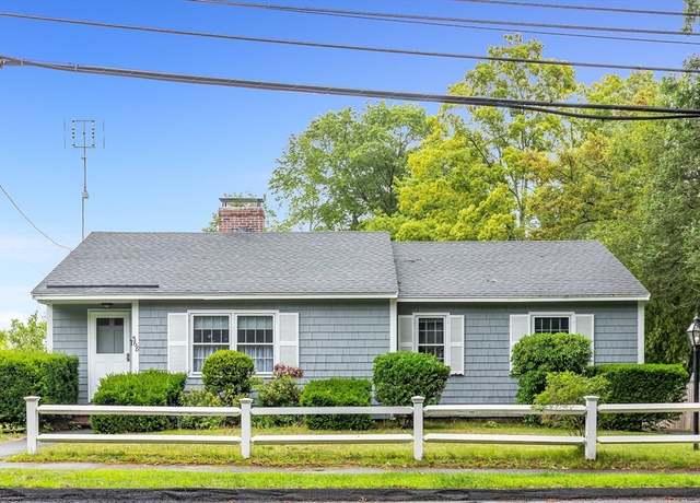 Property at 568 Merrimac St, Newburyport, MA 01950, 3 beds, 1 bath