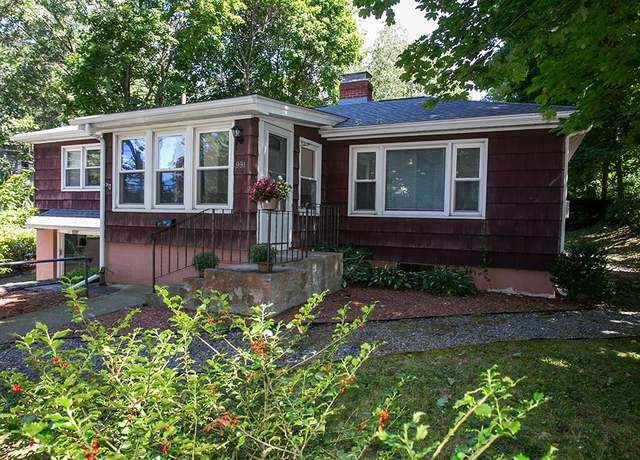 Property at 991 Main St, Leominster, MA 01453, 3 beds, 1.5 baths
