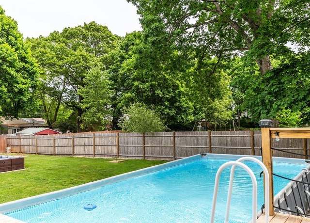 Property at 185 Riverview St, Brockton, MA 02302, 5 beds, 1.5 baths