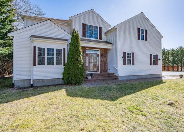 Property at 2 Centerville Ave, Barnstable, MA 02632, 4 beds, 3.5 baths