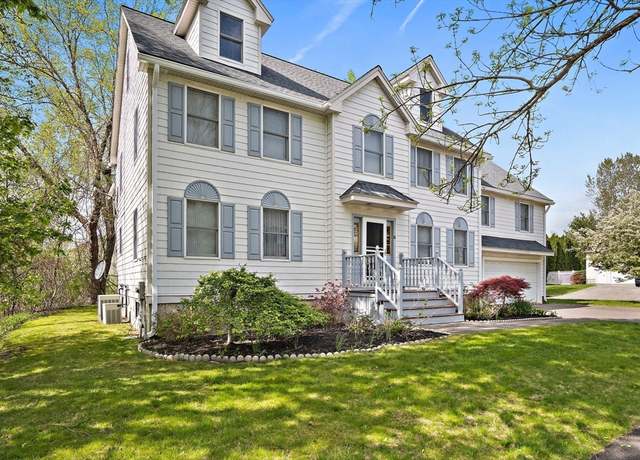 Property at 8 Old Farm Rd, Woburn, MA 01801, 4 beds, 3 baths