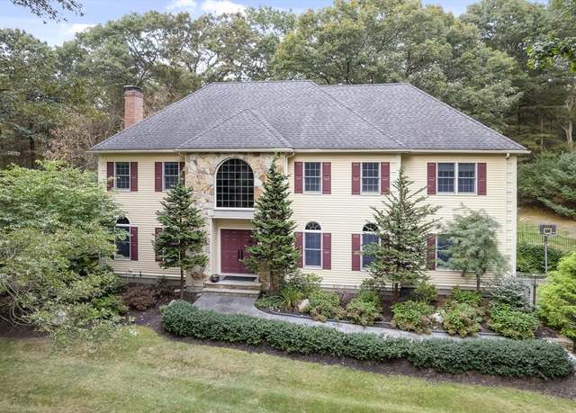 Property at 62 Walpole St, Dover, MA 02030, 4 beds, 3.5 baths