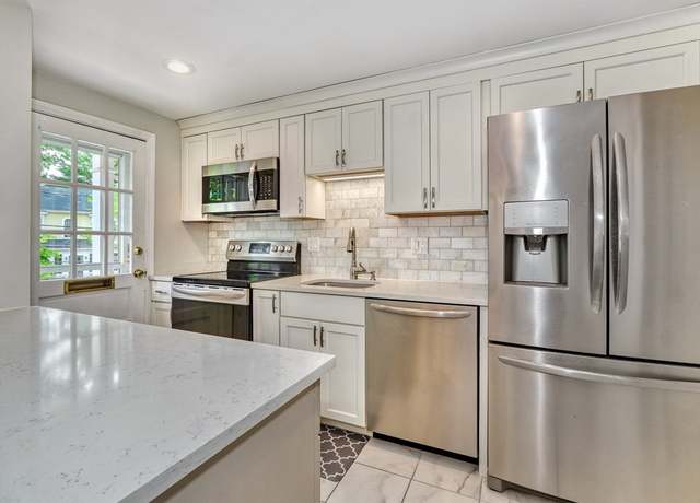 Property at 50 Lake St Unit B, Winchester, MA 01890, 2 beds, 1.5 baths