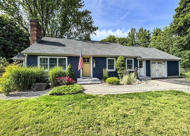 Property at 15 Whitney Dr, Paxton, MA 01612, 4 beds, 2 baths