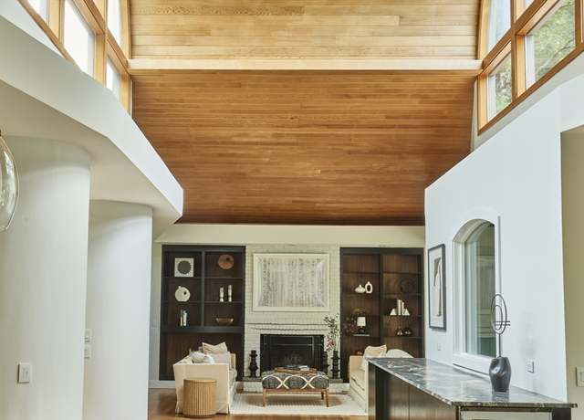 Property at 1333 Norfolk Rd, New Marlboro, MA 01259, 6 beds, 5.5 baths