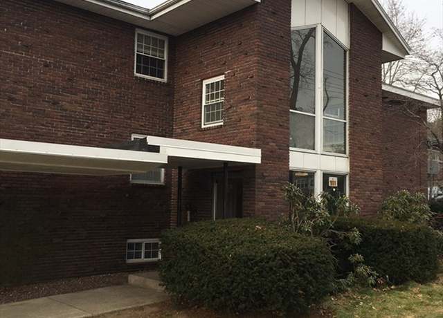 Property at 881 Main St Unit U10, Walpole, MA 02081, 1 bed, 1 bath