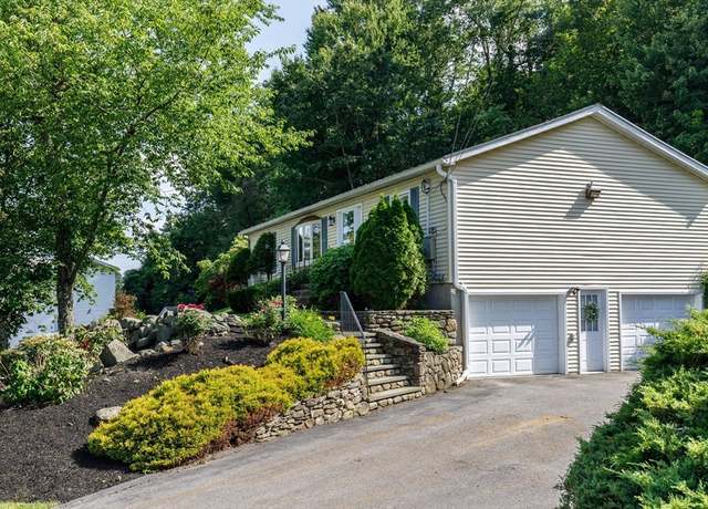 Property at 138 Country Ln, Leominster, MA 01453, 3 beds, 3 baths