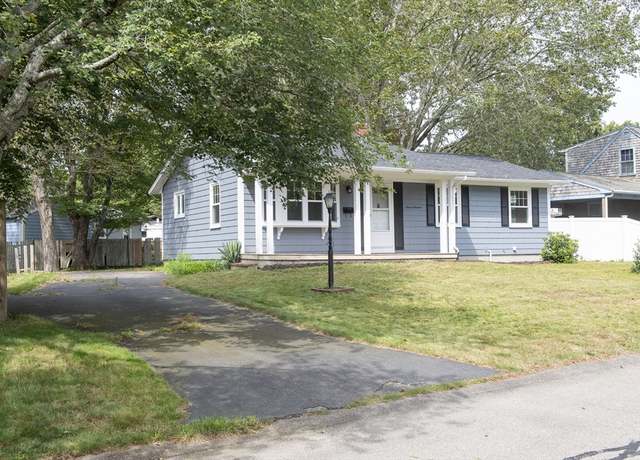 Property at 700 Pine Hill Dr, New Bedford, MA 02745, 3 beds, 1 bath