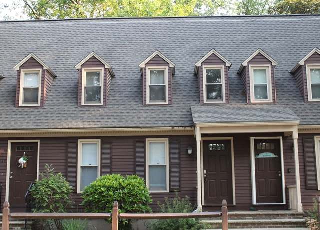 Property at 139 Wellman Ave #139, Chelmsford, MA 01863, 2 beds, 1.5 baths
