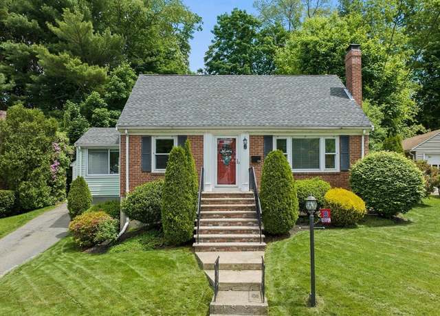 Property at 124 Williams Ave, Boston, MA 02136, 3 beds, 1.5 baths