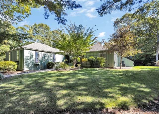 Property at 17 Thatcher Holway Rd, Barnstable, MA 02648, 3 beds, 2 baths