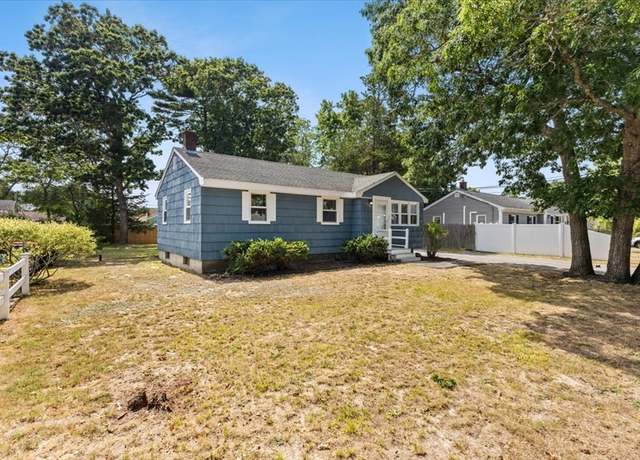 Property at 74 Fearing St, Wareham, MA 02532, 3 beds, 1 bath