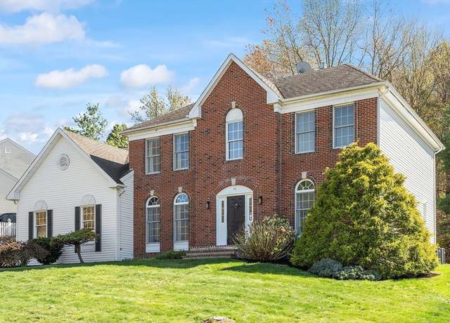 Property at 93 Rosemont Dr, North Andover, MA 01845, 4 beds, 3.5 baths