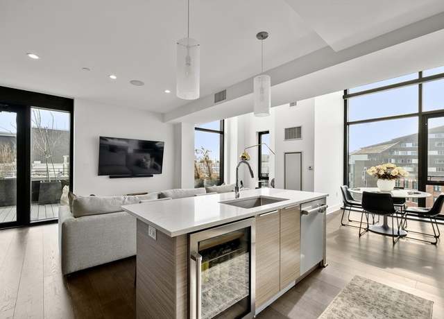 Property at 14 West Broadway Unit 7H, Boston, MA 02127, 3 beds, 2.5 baths