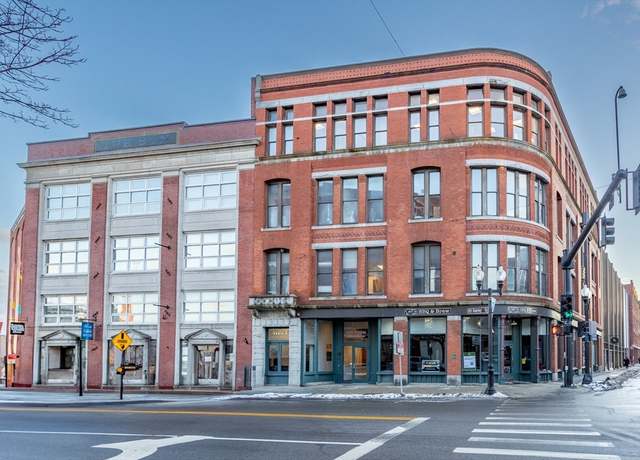Property at 17 Kearney Sq #209, Lowell, MA 01852, 3 beds, 3.5 baths