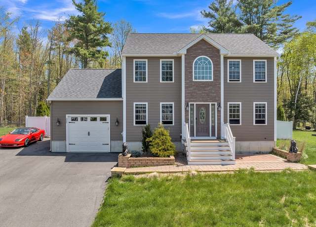 Property at 325 Brookside Dr, Gardner, MA 01440, 3 beds, 2.5 baths