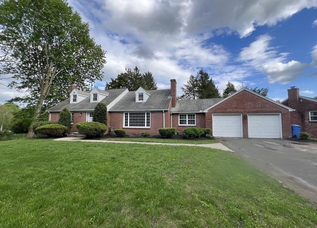 Property at 119 Central Park Dr, Holyoke, MA 01040, 3 beds, 2 baths