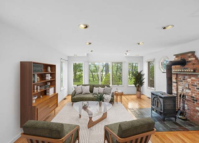 Property at 94 Clinton Rd, Weymouth, MA 02189, 4 beds, 2 baths
