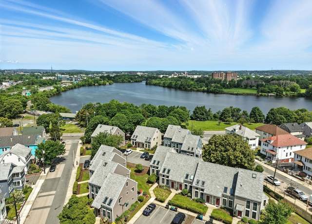 Property at 109 Governor Winthrop Rd #109, Somerville, MA 02145, 2 beds, 1.5 baths