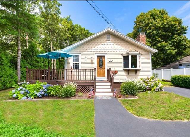 Property at 10 Harborview Dr, Falmouth, MA 02536, 3 beds, 1 bath