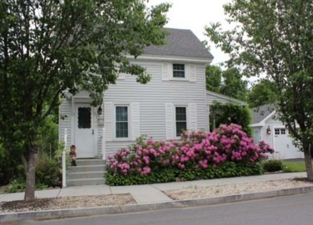 Property at 346 Oak St, Clinton, MA 01510, 2 beds, 1.5 baths