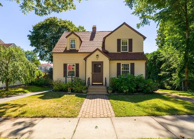Property at 49 Monroe Ave, Worcester, MA 01602, 3 beds, 1.5 baths