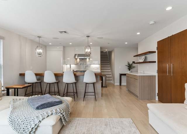 Property at 105 W 3rd St #6, Boston, MA 02127, 2 beds, 2 baths