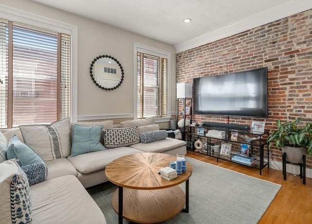Property at 34 Clark St #7, Boston, MA 02109, 2 beds, 1 bath