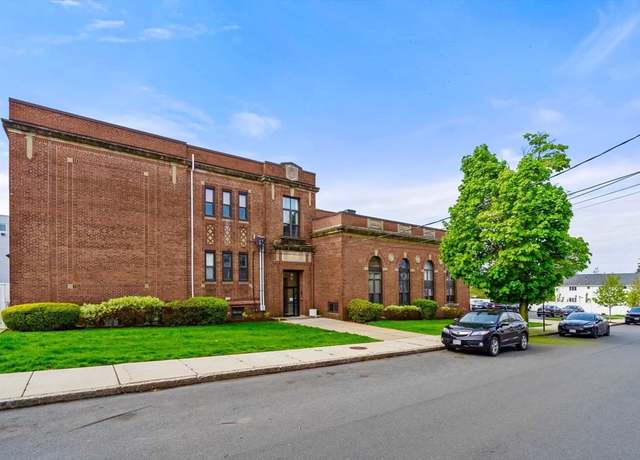 Property at 50 Floyd St #7, Everett, MA 02149, 2 beds, 2 baths