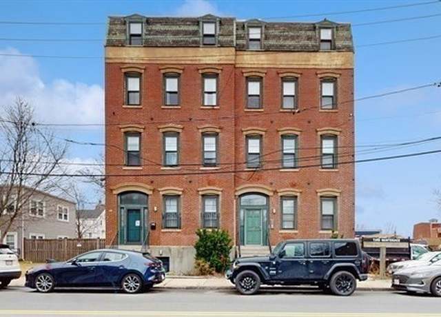 Property at 89 Pearl St #7, Chelsea, MA 02150, 2 beds, 2.5 baths