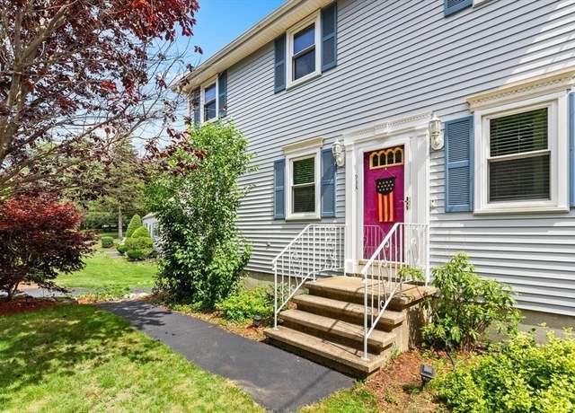 Property at 93-A Lexington St, Burlington, MA 01803, 3 beds, 3 baths